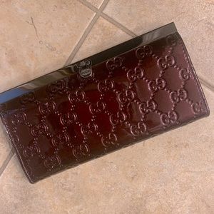 FAKE Gucci wallet in purple